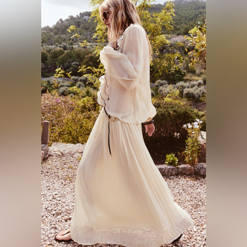 Silky Ruffle V-Neck Long Sleeve Maxi Top - Cream - Picture 4 of 8